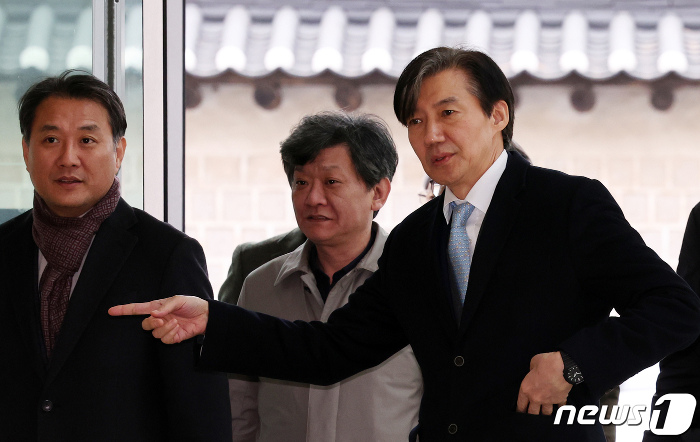 (서울=뉴스1) 김명섭 기자 = 가칭 조국신당 인재영입위원장인 조국 전 법무부 장관이 18일 오후 서울 종로구 노무현시민센터에서 열린 사회민주당 창당보고대회에 참석하고 있다. 20 …