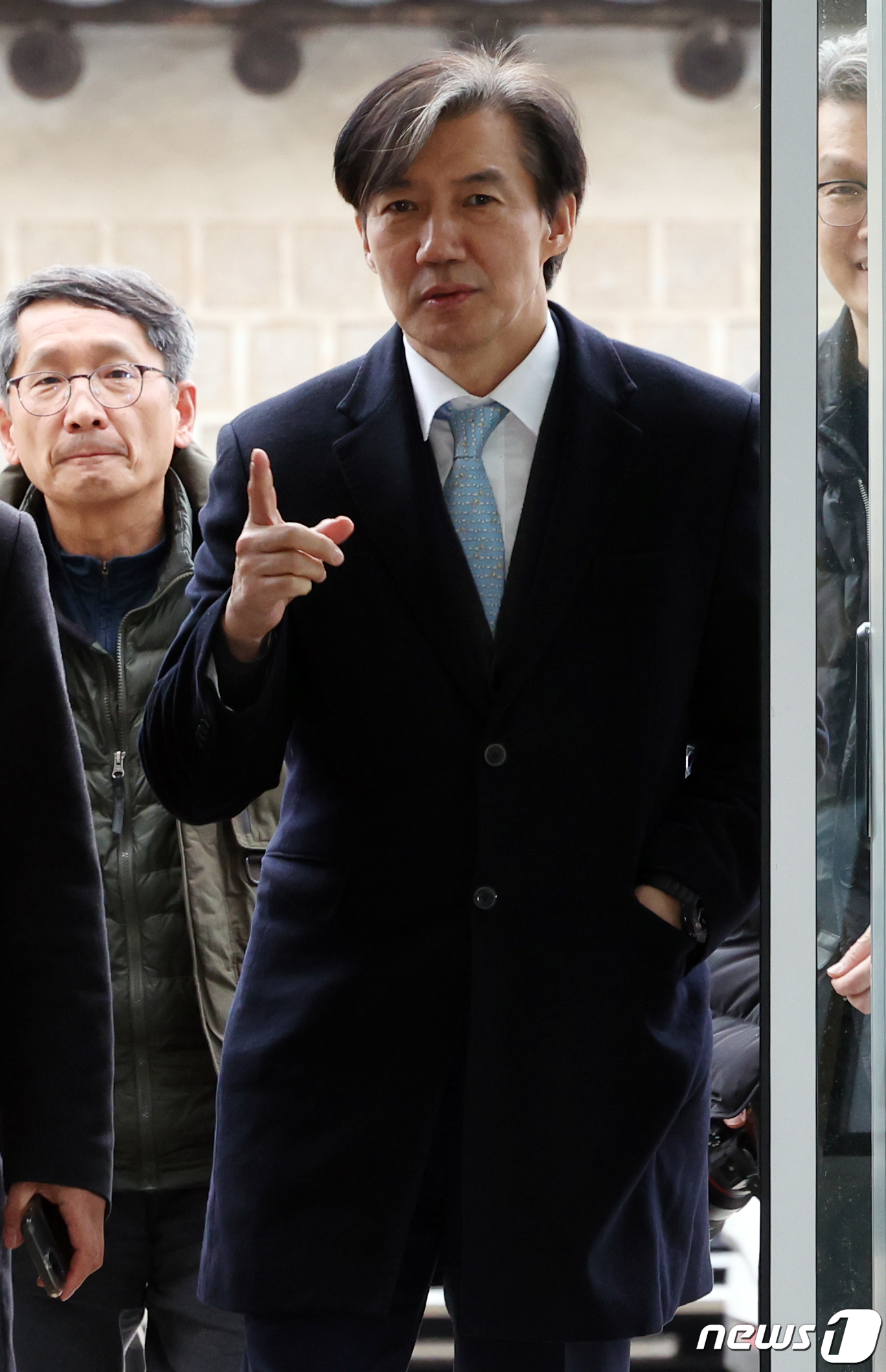 (서울=뉴스1) 김명섭 기자 = 가칭 조국신당 인재영입위원장인 조국 전 법무부 장관이 18일 오후 서울 종로구 노무현시민센터에서 열린 사회민주당 창당보고대회에 참석하고 있다. 20 …