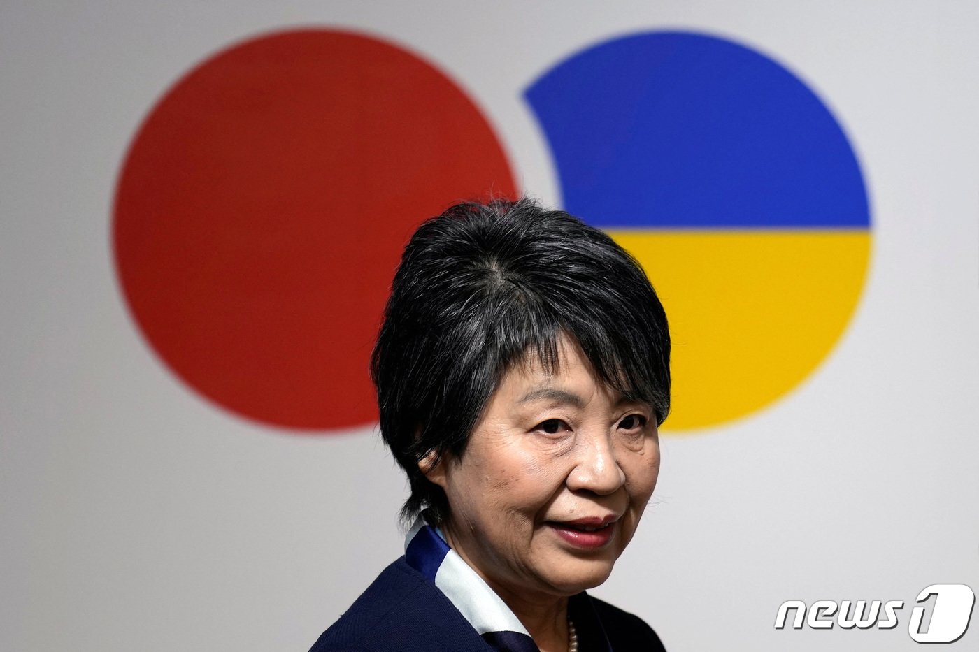 본문 이미지 - 가미카와 요코 일본 외무상이 19일 일본 도쿄에서 열린 일본-우크라이나 경제 부흥 추진 회의 세션에 참석하고 있다. 2024.02.19 ⓒ 로이터=뉴스1 ⓒ News1 정지윤 기자