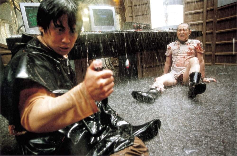 본문 이미지 - '지구를 지켜라' 스틸 컷