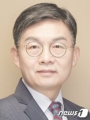 본문 이미지 - 김윤 서울대학교 의과대학 의료관리학 교수