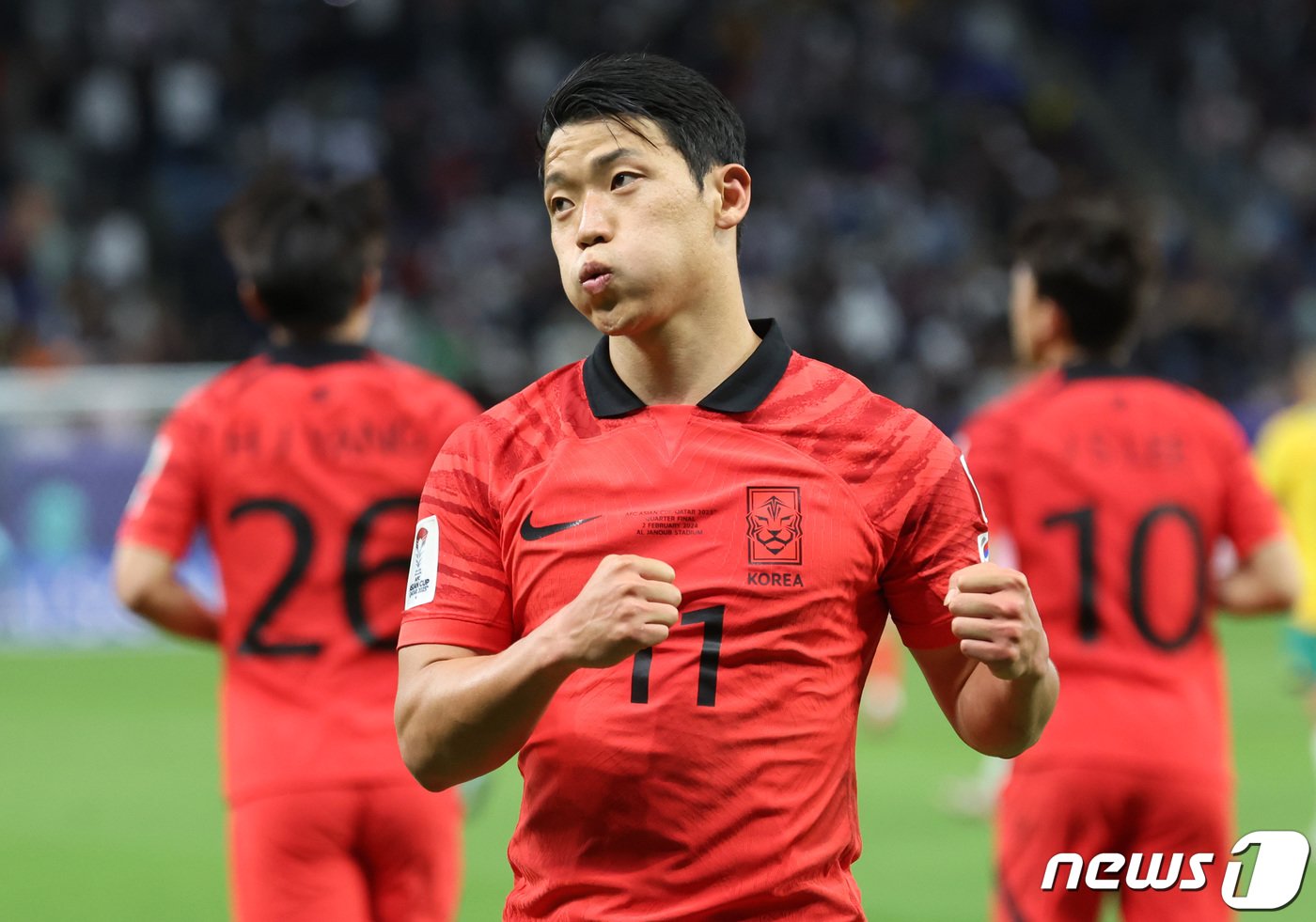 본문 이미지 - 대한민국 황희찬이 2일(현지시간) 카타르 알와크라 알자누브 스타디움에서 열린 2023 아시아축구연맹(AFC) 카타르 아시안컵 8강전 호주와 대한민국의 경기에서 페널티킥으로 동점을 만든 후 세리머니를 하고 있다. 2024.2.3/뉴스1 ⓒ News1 김성진 기자
