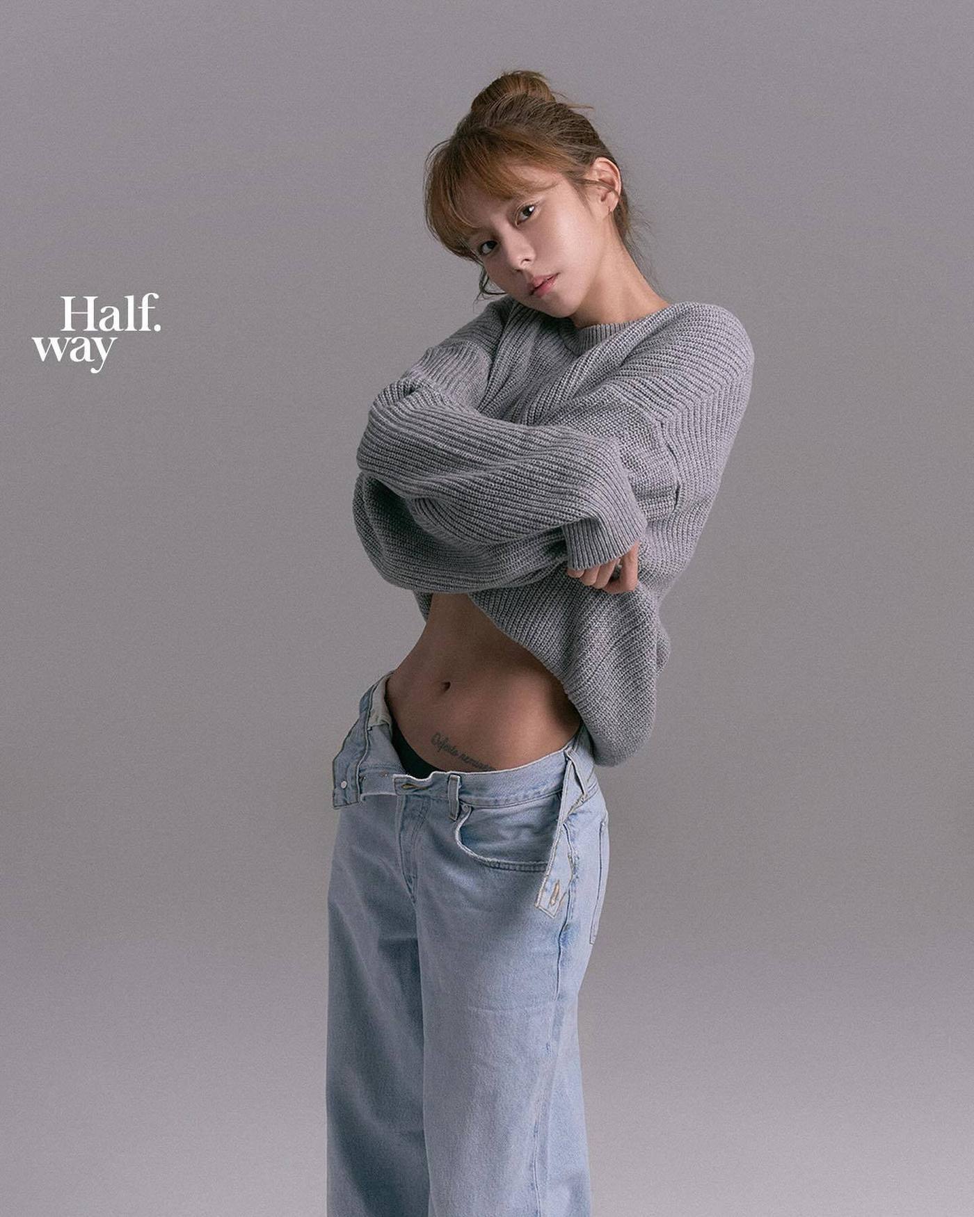 본문 이미지 - 유이&#40;하프웨이 스튜디오 SNS&#41;