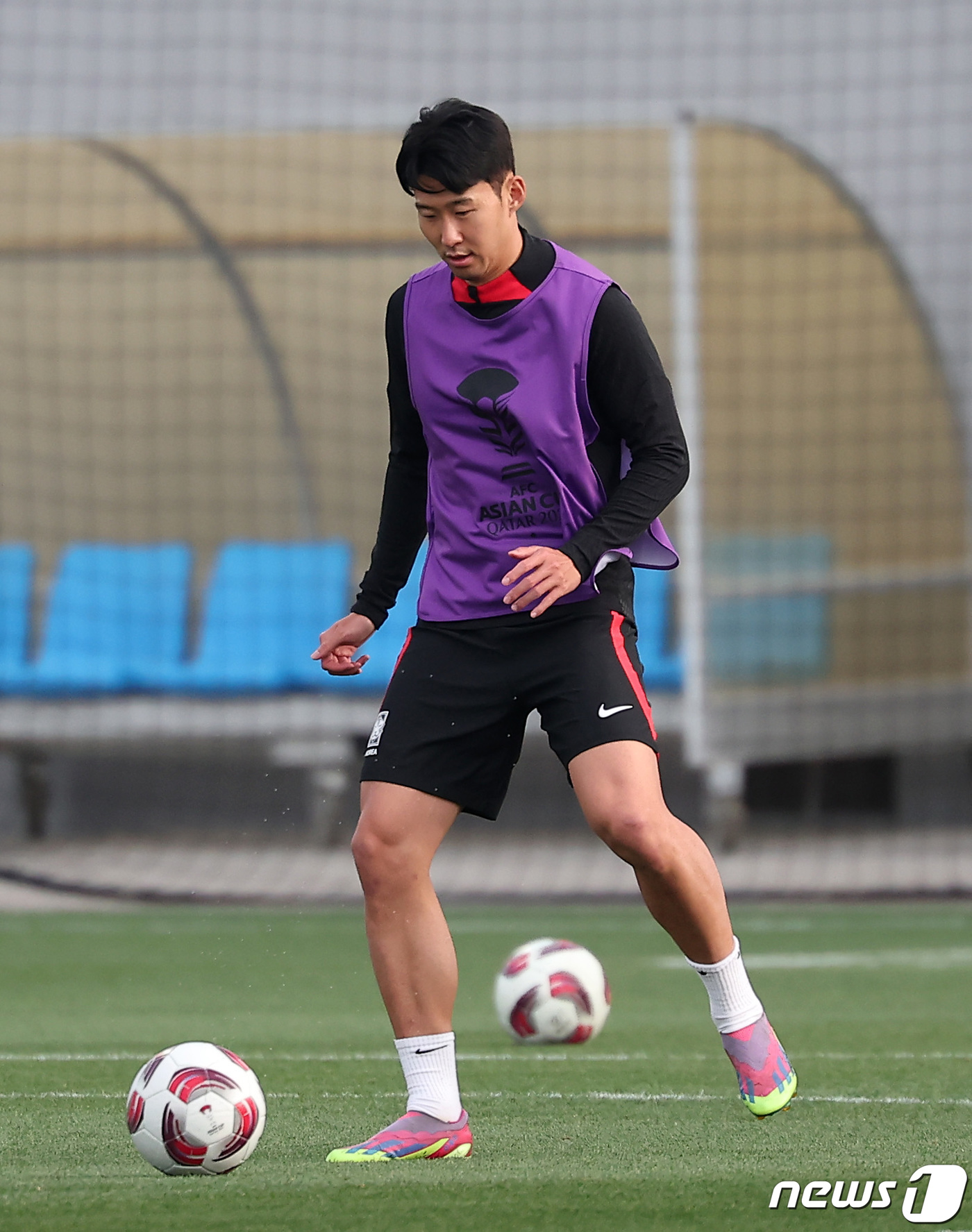 (도하(카타르)=뉴스1) 김성진 기자 = 2023 아시아축구연맹(AFC) 카타르 아시안컵 요르단과의 4강전을 하루 앞둔 대한민국 축구대표팀 손흥민이 5일(현지시간) 카타르 도하 알 …