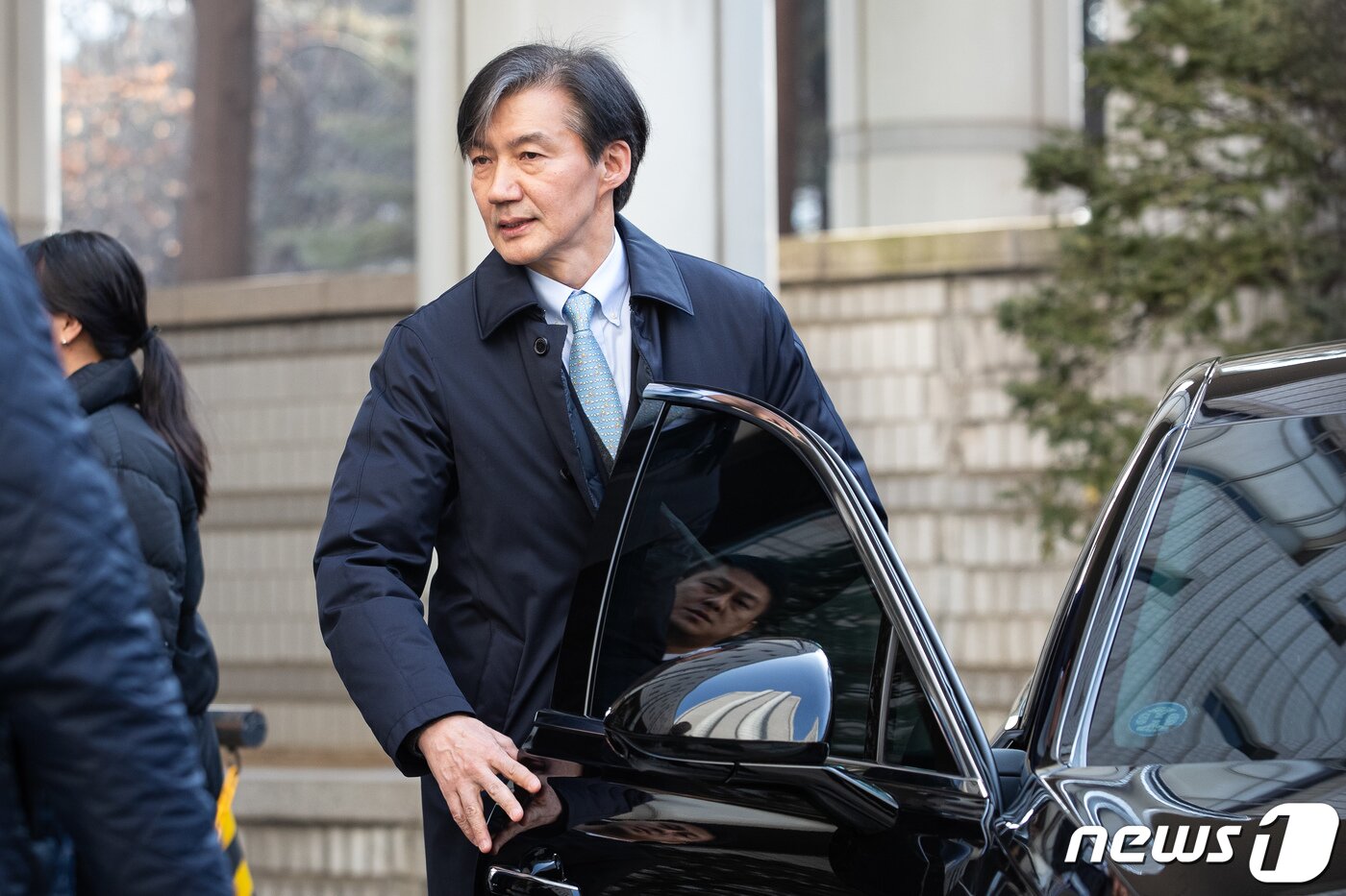 본문 이미지 - 조국 전 법무부 장관이 2심 선고 공판을 마친 후 법원을 나서고 있다. 2024.2.8/뉴스1 ⓒ News1 유승관 기자