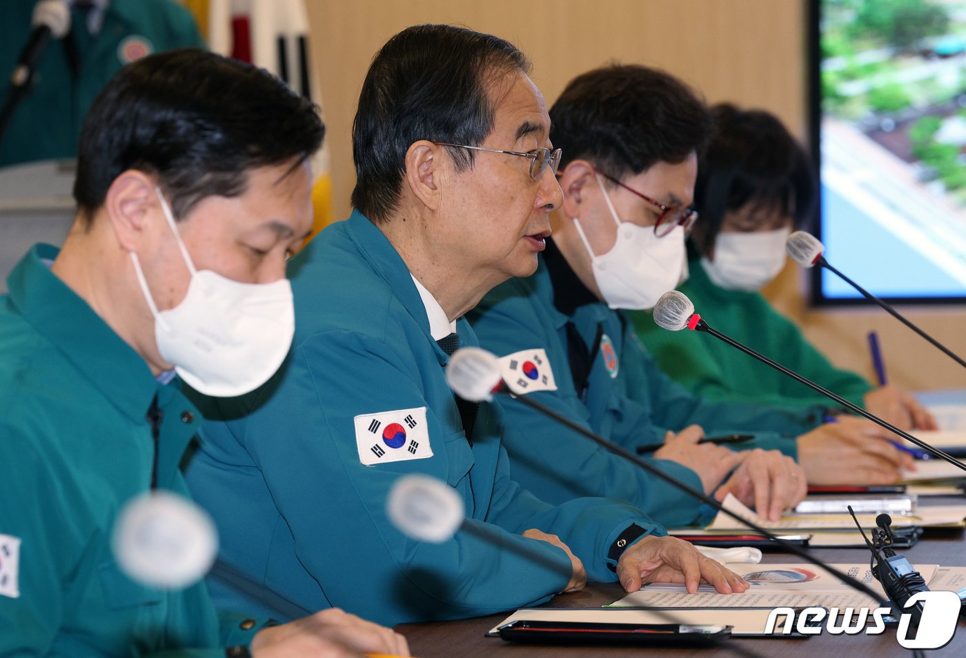 한덕수 국무총리가 의사집단행동 대비 현장점검을 위해 1일 오전 서울 강동구 중앙보훈병원을 방문해 업무보고를 받기 전 인사말을 하고 있다. 2024.3.1/뉴스1 ⓒ News1 박정호 기자