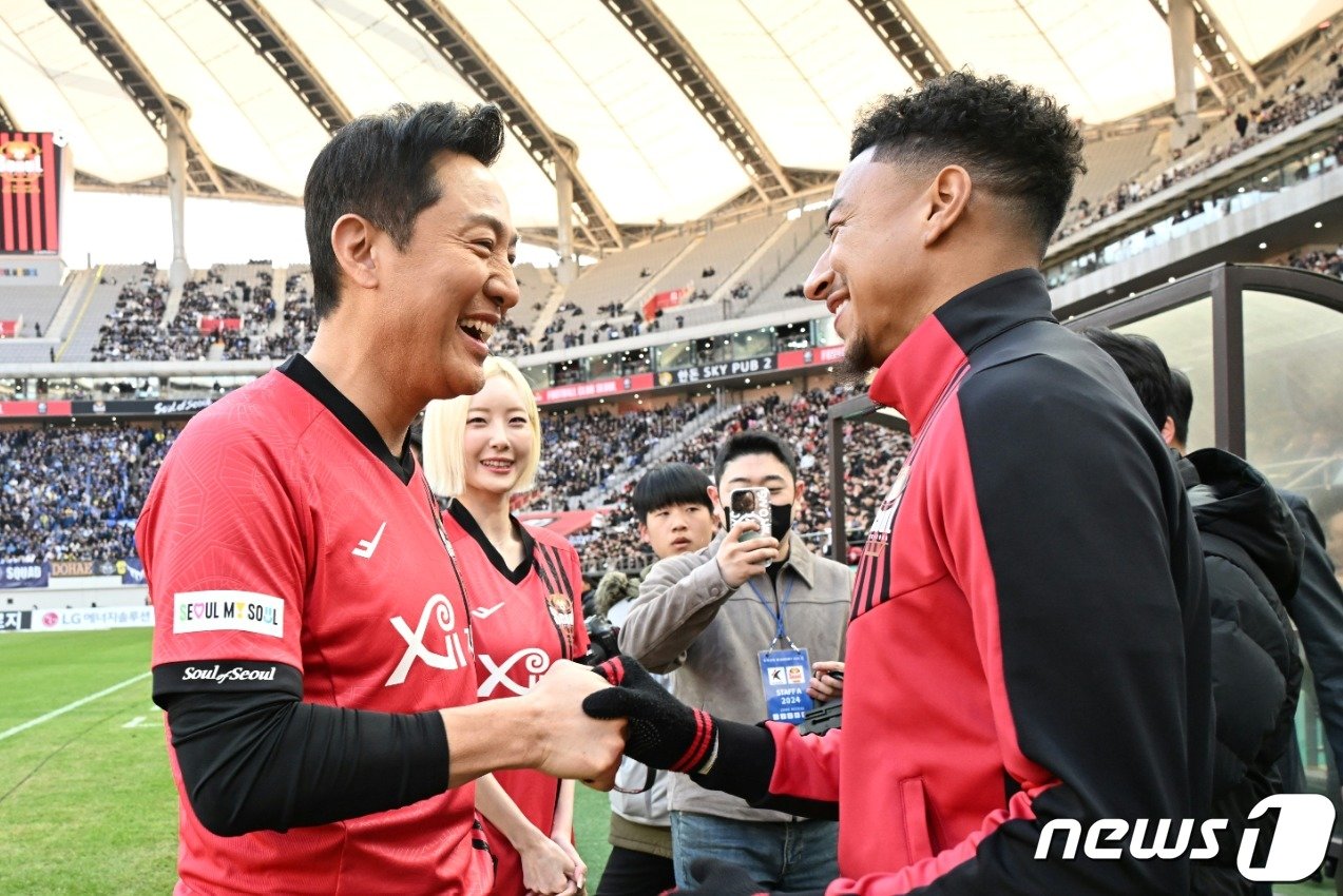  오세훈 서울시장과 FC 서울로 이적한 린가드 선수 &#40;서울시 제공&#41;