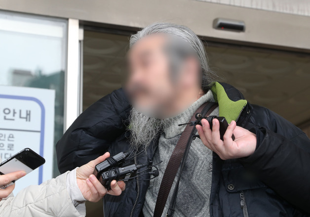 검찰, 주거지 무단이탈 조두순 '징역 2년' 구형…치료감호 청구도