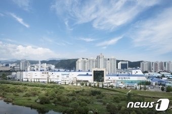 본문 이미지 - 무림페이퍼 진주 공장 전경(무림페이퍼 제공) 