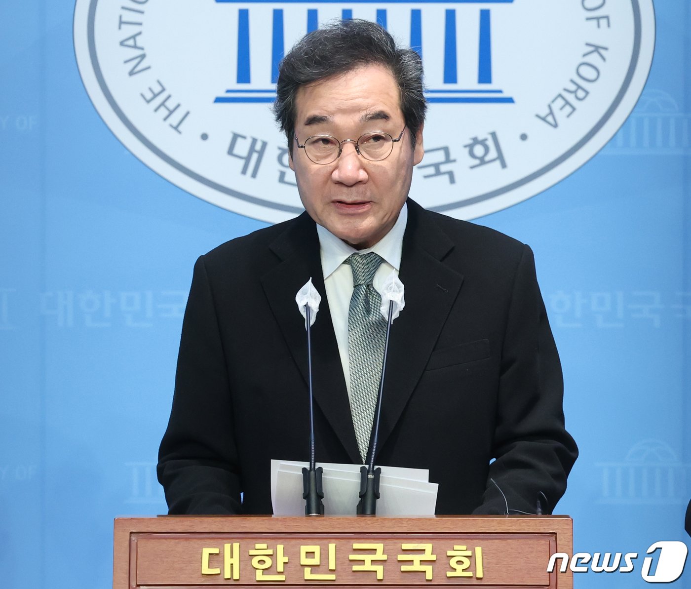 본문 이미지 - 이낙연 새로운미래 공동대표가 13일 서울 여의도 국회 소통관에서 제22대 총선 새로운미래 연금개혁 공약 발표 기자회견을 하고 있다. 2024.3.13/뉴스1 ⓒ News1 송원영 기자