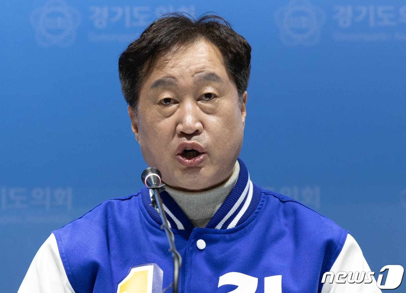 본문 이미지 - 제22대 국회의원 선거 경기 수원정에 출마한 더불어민주당 김준혁 후보가 3월14일 오후 수원시 영통구 경기도의회 브리핑룸에서 열린 수원 지역 후보 합동 공약 발표 기자회견에서 발언을 하고 있다. 2024.3.14/뉴스1 ⓒ News1 이재명 기자