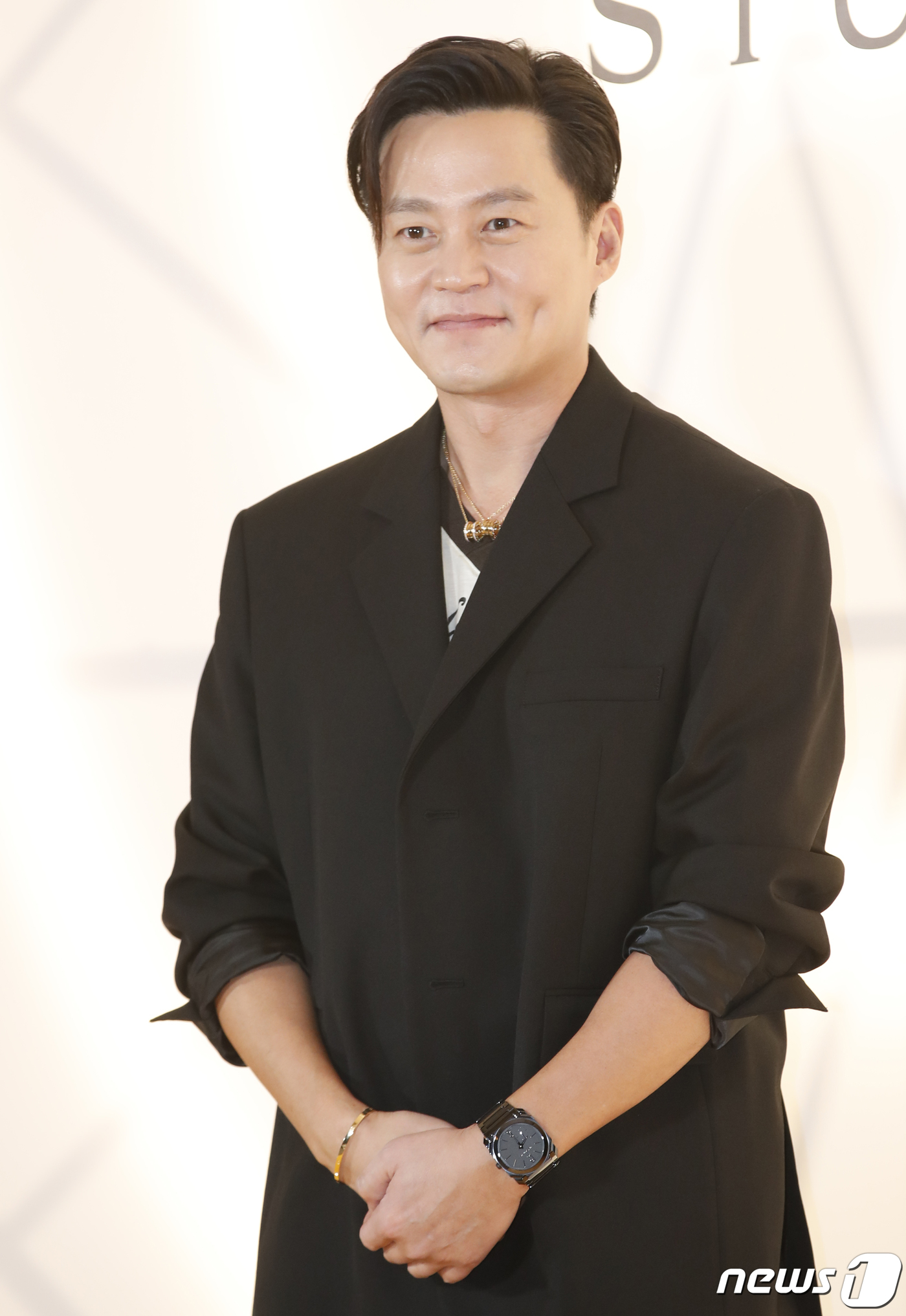 (서울=뉴스1) 권현진 기자 = 배우 이서진이 14일 서울 광진구 워커힐 호텔에서 열린 한 주얼리 브랜드 행사에 참석해 포즈를 취하고 있다. 2024.3.14/뉴스1