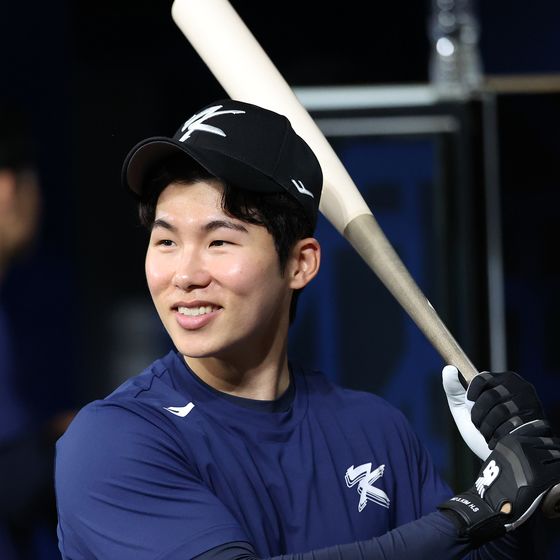 김혜성 경쟁자 또 떠나나…MLB닷컴 "로하스·테일러 트레이드 후보"