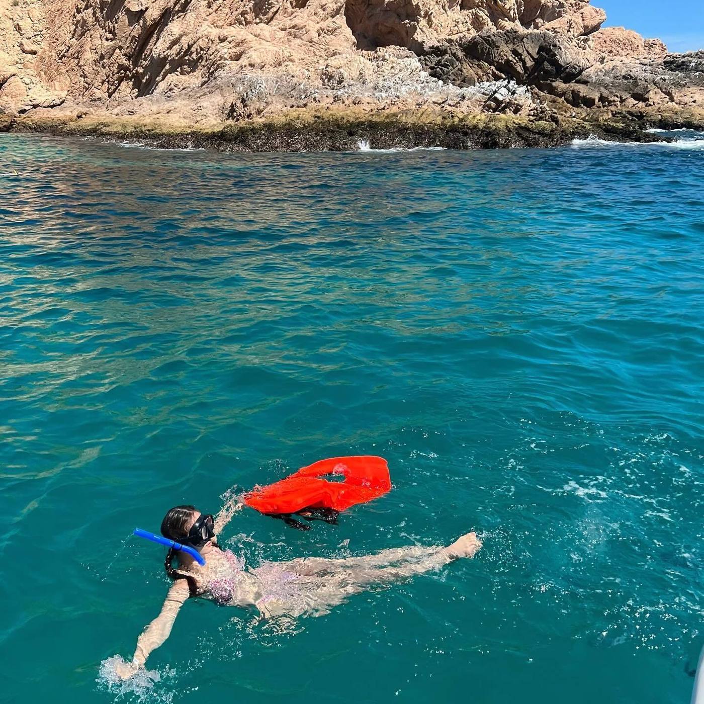 본문 이미지 - 크리스탈 SNS