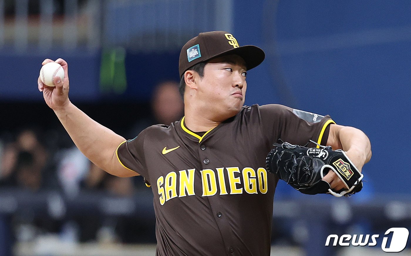 본문 이미지 - 샌디에이고 파드리스 유니폼을 입고 투구하는 고우석. (공동취재) 뉴스1 DB ⓒ News1 박정호 기자