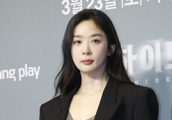 이청아, 교통사고로 허리 부상…"'고분고분한 킬러' 하차 논의 중"