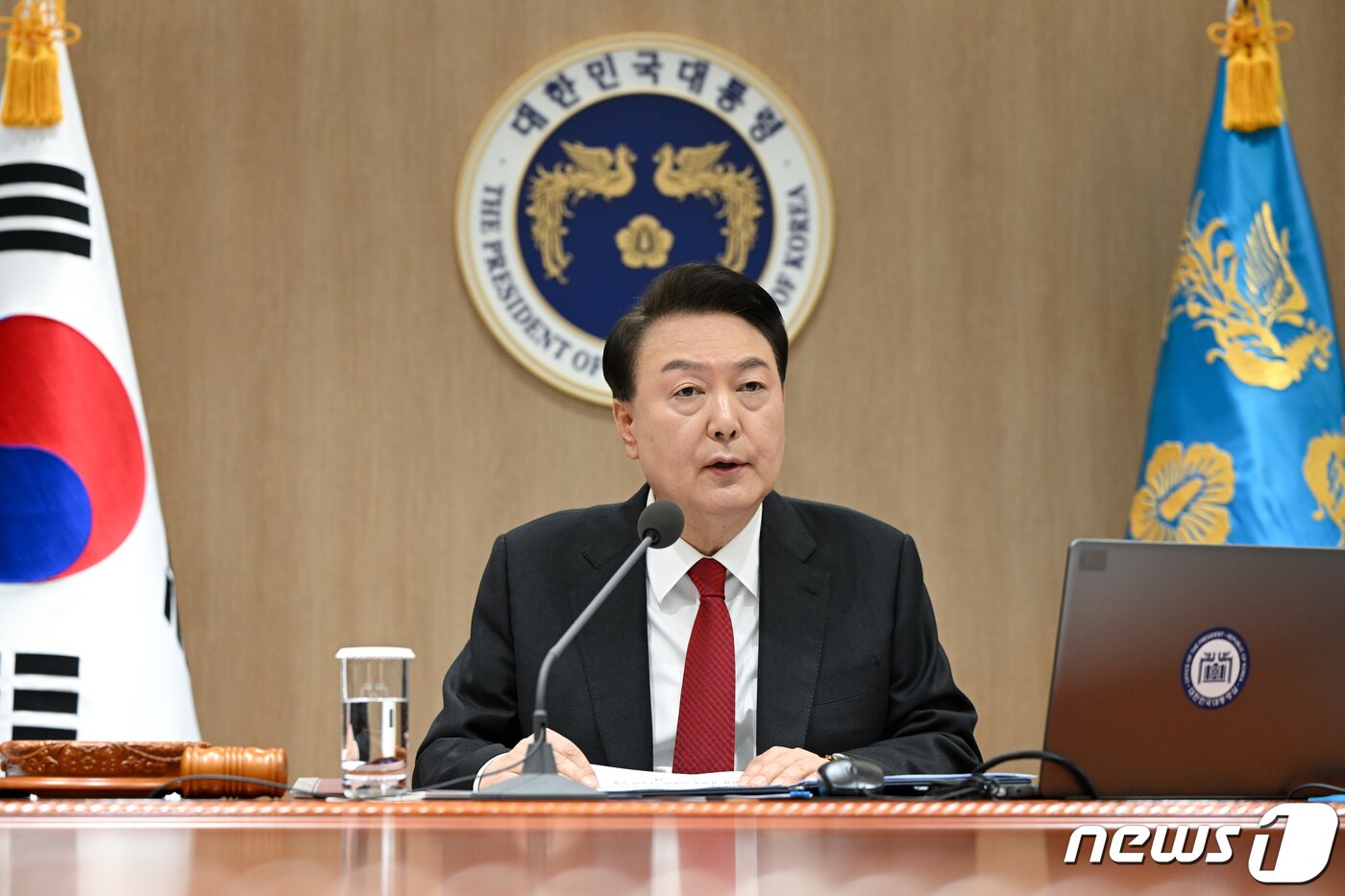 본문 이미지 - 윤석열 대통령이 19일 용산 대통령실 청사에서 열린 제13회 국무회의를 주재하며 모두발언을 하고 있다. (대통령실 제공) 2024.3.19/뉴스1 ⓒ News1 오대일 기자