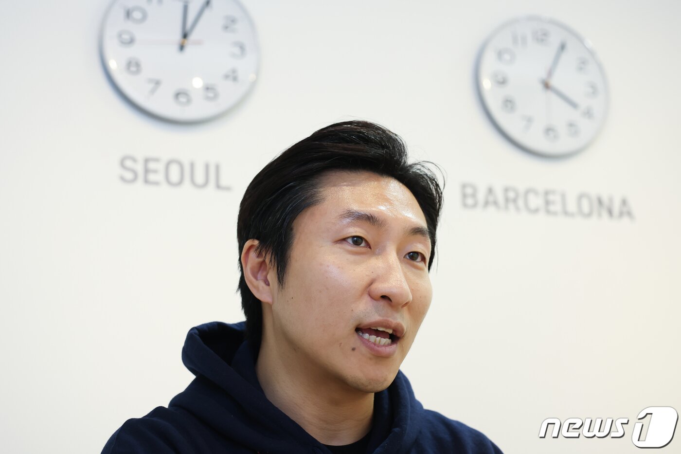 본문 이미지 - 김진선 럭스로보 AIoT 사업부문장이 28일(현지시간) 모바일 월드 콩그레스(MWC) 2024가 열린 스페인 바르셀로나 피라 그란 비아에 마련된 통합한국관 부스에서 뉴스1과 인터뷰를 하고 있다. 2024.3.2/뉴스1 ⓒ News1 김민지 기자