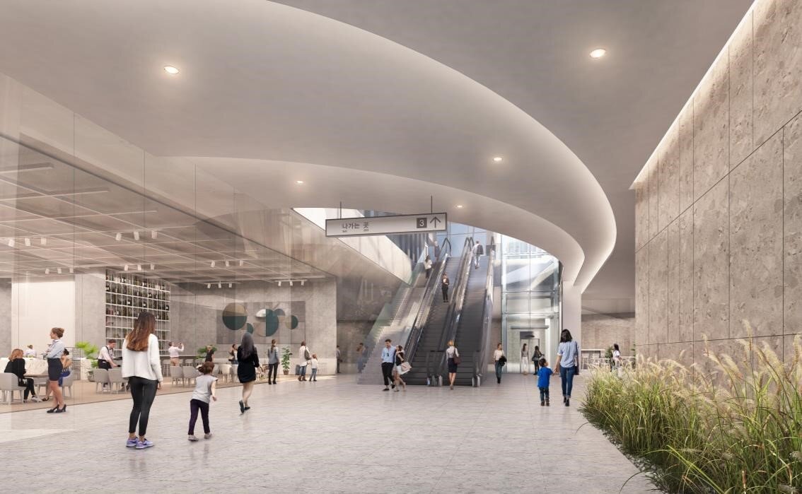 본문 이미지 - 건물 내로 이전 설치한 지하철 연결통로(서울시 제공).