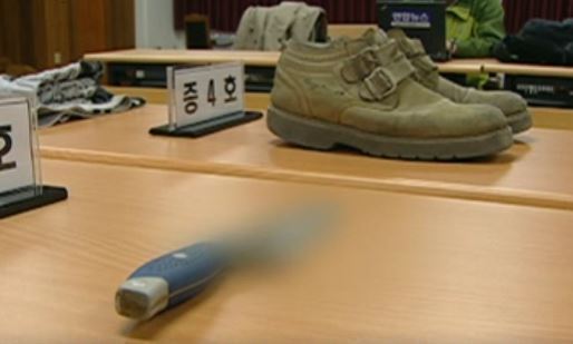 본문 이미지 - 안남기가 여성들을 위협할 때 쓴 흉기. (SBS 갈무리)