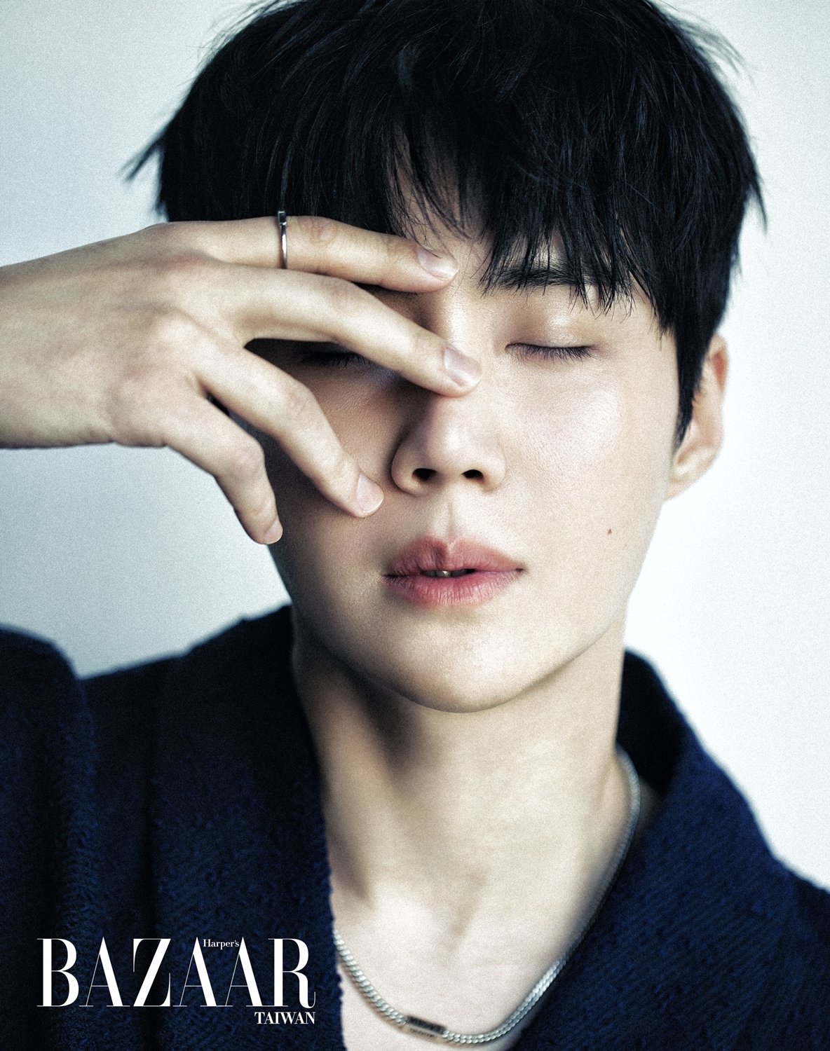 본문 이미지 - 하퍼스바자 맨 타이완