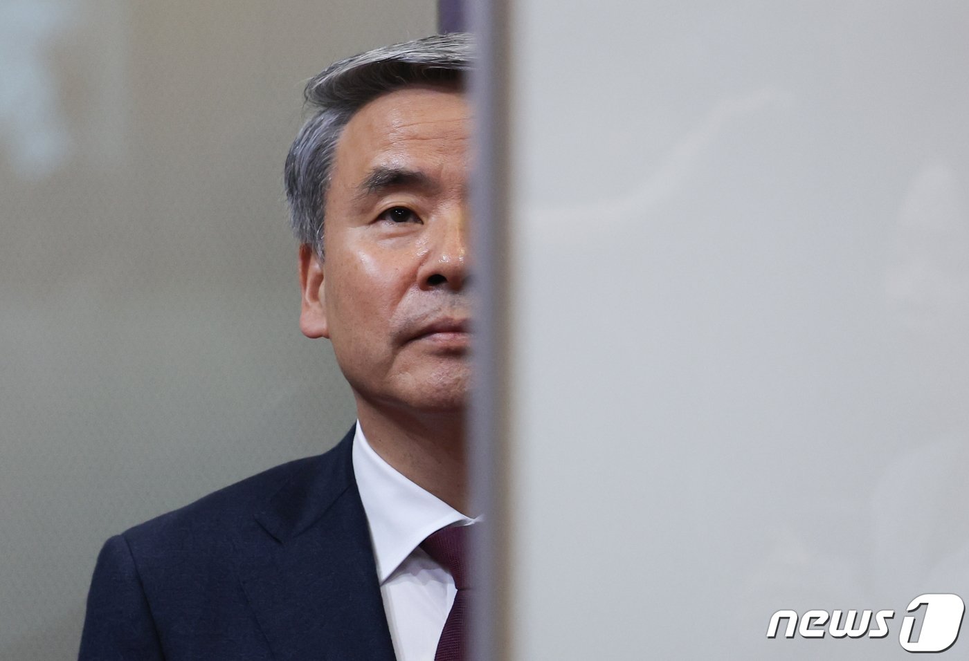본문 이미지 - 이종섭 호주대사가 28일 서울 종로구 외교부 청사에서 열린 방산협력 관계부처-주요 공관장 합동회의에 참석하고 있다. 2024.3.28/뉴스1 ⓒ News1 허경 기자