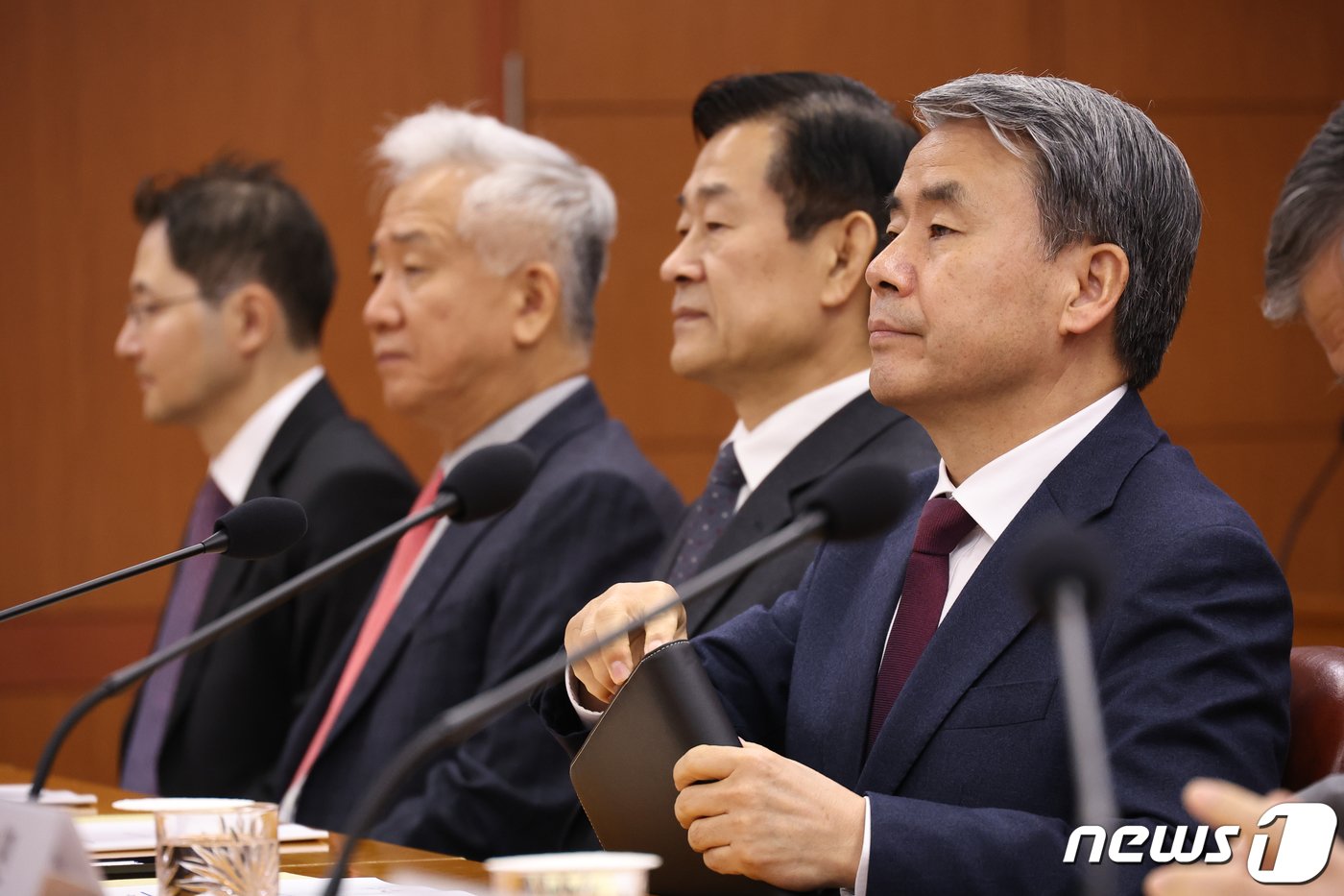 본문 이미지 - 이종섭 주호주 대사가 28일 서울 종로구 외교부 청사에서 열린 방산협력 관계부처-주요 공관장 합동회의에 참석해 있다. (공동취재) 2024.3.28/뉴스1 ⓒ News1 허경 기자