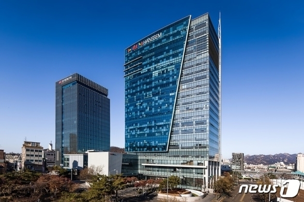 한샘, 3분기 영업익 6.1% 감소…매출은 리바트와 격차 벌려