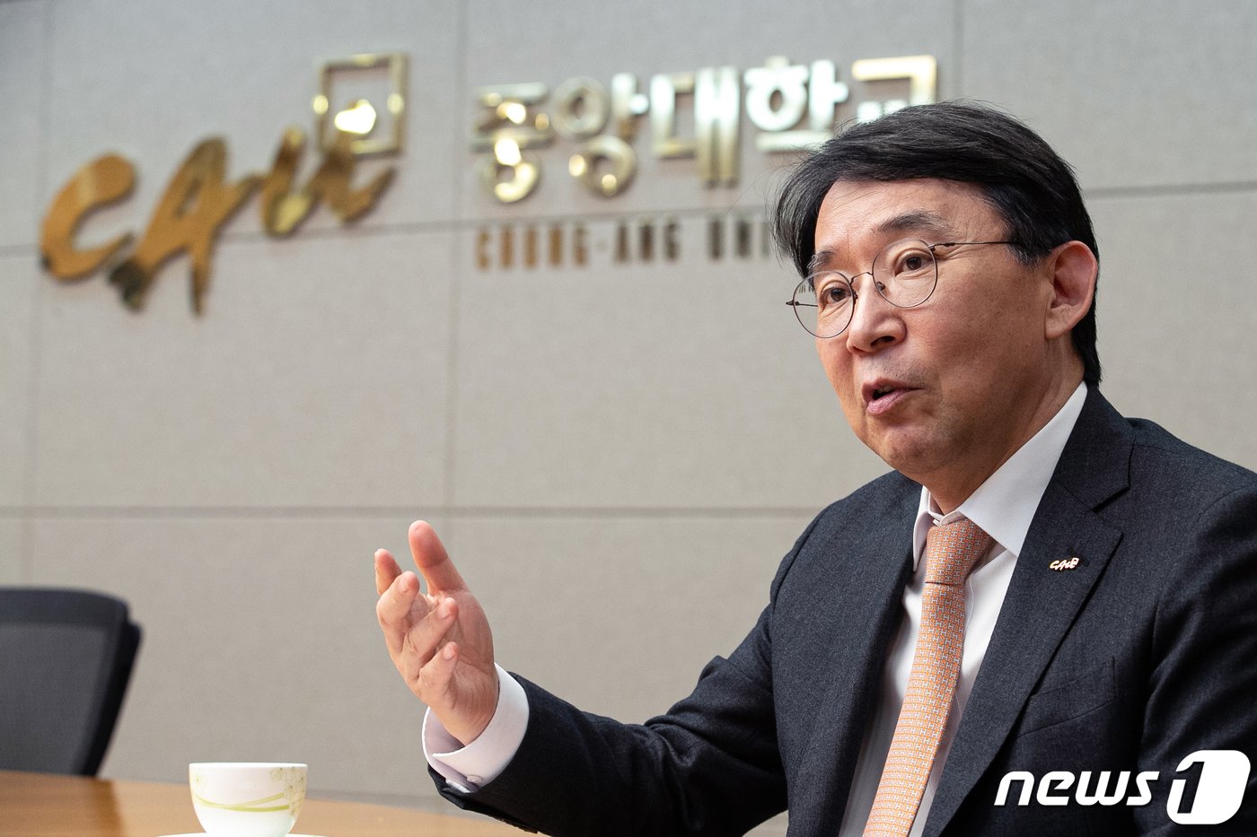 본문 이미지 - 박상규 한국대학교육협의회장(중앙대 총장)이 28일 서울 동작구 중앙대학교에서 뉴스1과 인터뷰하고 있다. 2024.3.28/뉴스1 ⓒ News1 이승배 기자