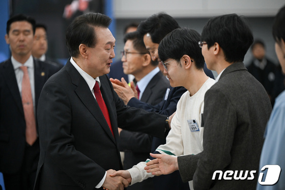 윤 대통령, GTX A 수서-동탄 구간 개통 기념식 참석
