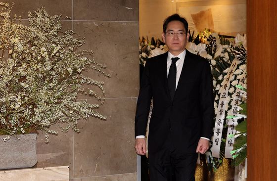 "삼성 본사 20년 근무한 청소부 장례식 홀로 찾은 이재용" 재조명
