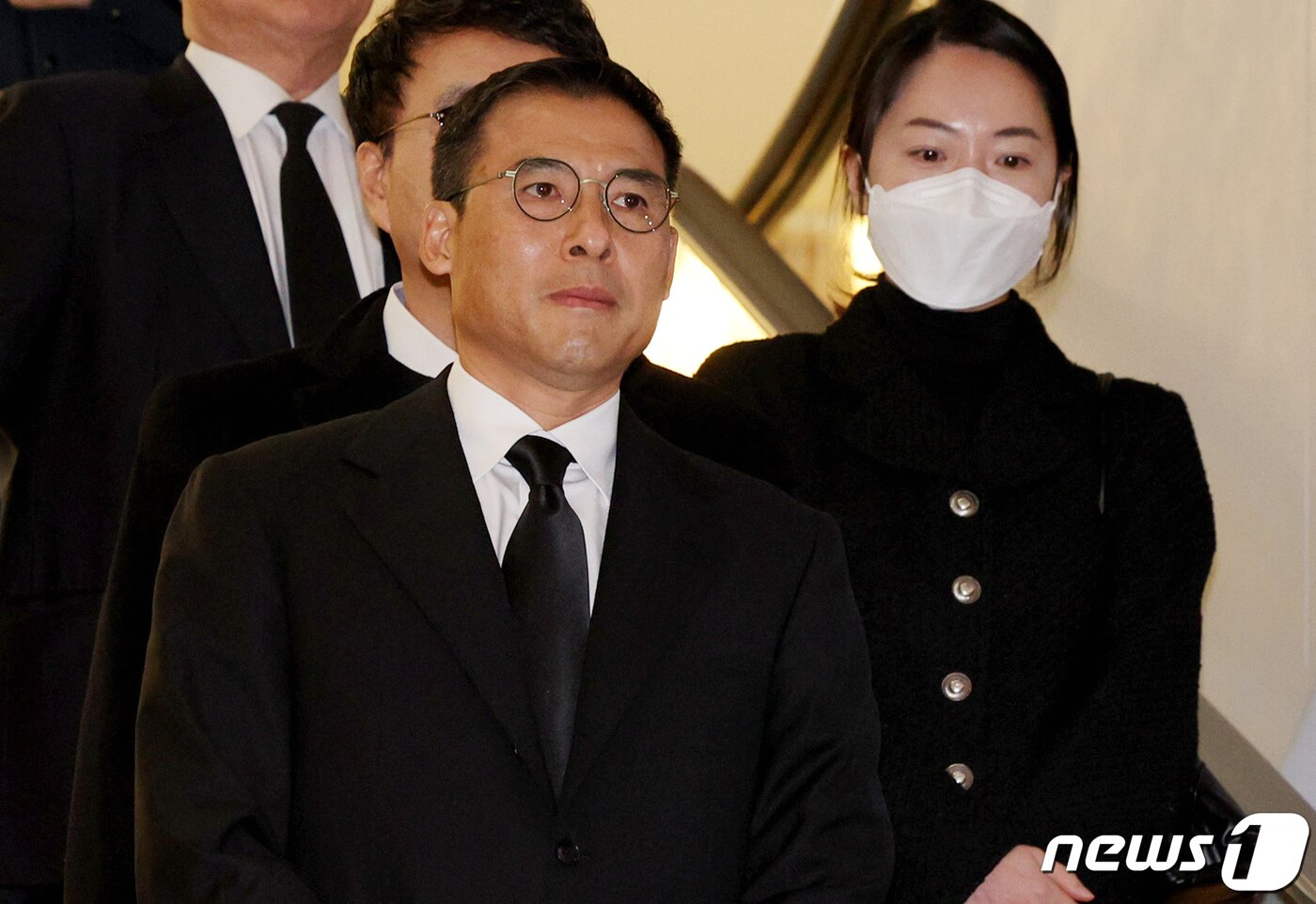 본문 이미지 - 조현문 전 효성 부사장이 30일 오후 서울 서대문구 연세 세브란스 장례식장에 마련된 故조석래 효성그룹 명예회장 빈소에 도착하고 있다. 2024.3.30/뉴스1 ⓒ News1 장수영 기자