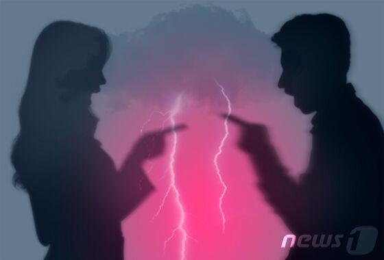 "불륜해 이혼당한 친구에 '철없다' 감싼 남편…동창 여행서 전여친 만났다"
