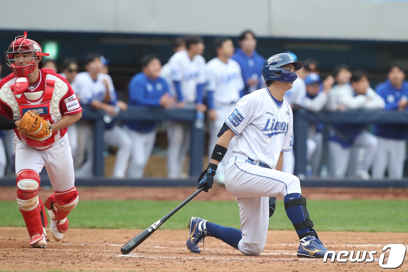 본문 이미지 - 31일 오후 대구 삼성라이온즈파크에서 열린 프로야구 '2024 신한은행 SOL KBO리그' SSG 랜더스와 삼성 라이온즈의 경기, 연장 10회말 2사 만루 찬스 삼성 3번타자 구자욱이 삼진 아웃을 당하고 있다. 2024.3.31/뉴스1 ⓒ News1 공정식 기자