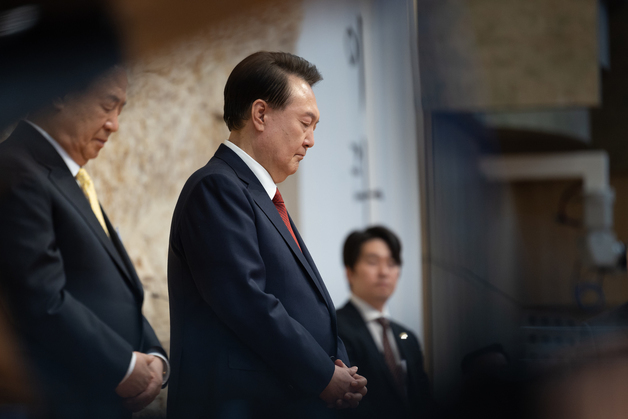 박지원 "尹 영치금 12억 너무해…내란사범 영치금 제한법 준비중"