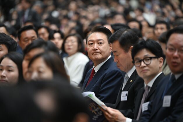 신평 "尹 점지받은 사람만이 국힘 후보…한동훈 소생 불가능"