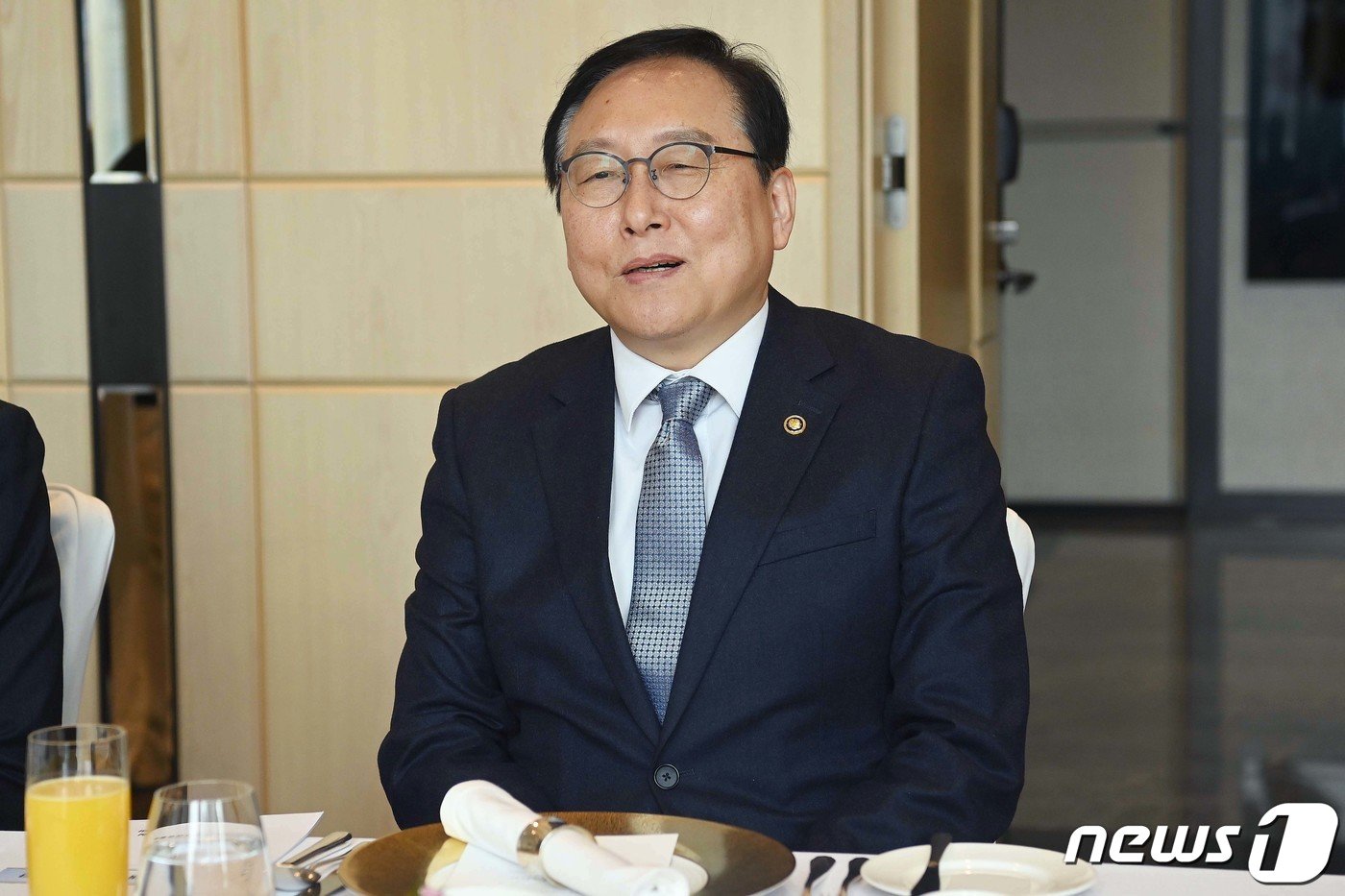 본문 이미지 - 정인교 산업통상자원부 통상교섭본부장이 5일 오후 서울 종로구 포시즌스호텔에서 주한 GCC(걸프협력이사회) 대사단 간담회를 주재하고 있다. (과학기술정보통신부 제공) 2024.3.5/뉴스1