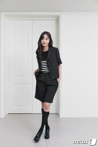  꼼빠니아 모델 한선화 2024 S/S 화보&#40;인디에프 제공&#41;  