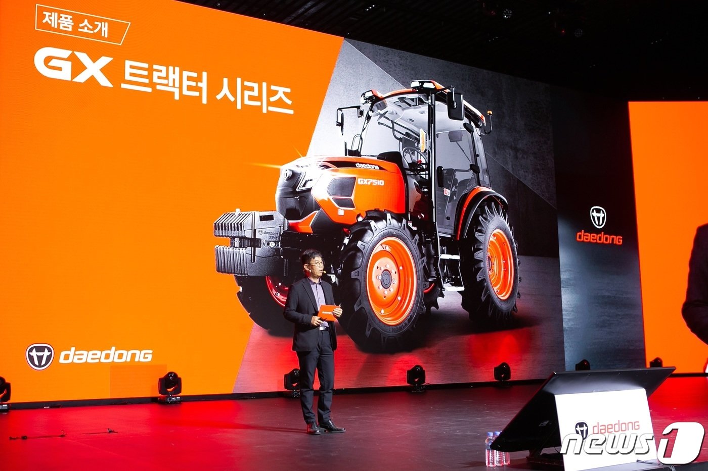 본문 이미지 - 감병우 대동 상품기획부문 부문장 프리미엄 중형 트랙터 GX시리즈 론칭(대동 제공)  