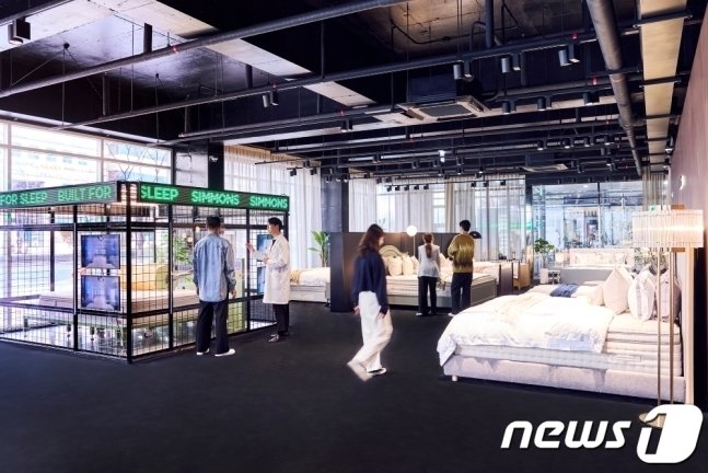본문 이미지 - 시몬스 침대,시몬스 갤러리 대전둔산점(시몬스 제공) 2024.4.1 ⓒ News1 김민석 기자