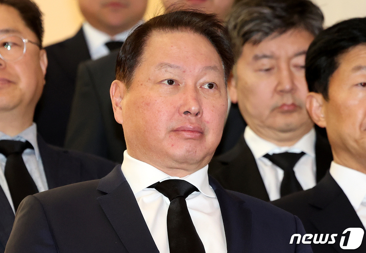조석래 명예회장 빈소 찾은 최태원 회장 - 뉴스1