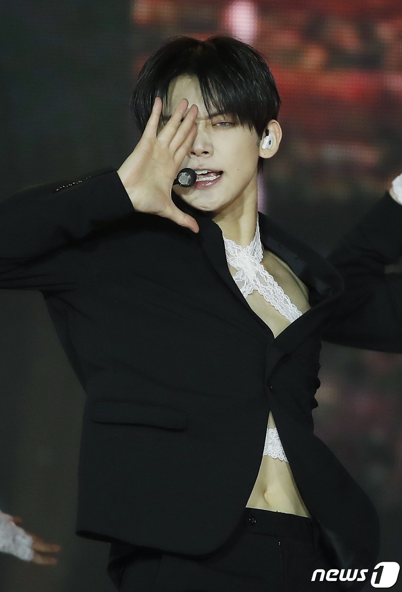 (서울=뉴스1) 권현진 기자 = 그룹 투모로우바이투게더(TXT) 연준이 1일 서울 성북구 고려대학교 화정체육관에서 가진 미니 6집 ‘minisode 3: TOMORROW’ 쇼케이스 …