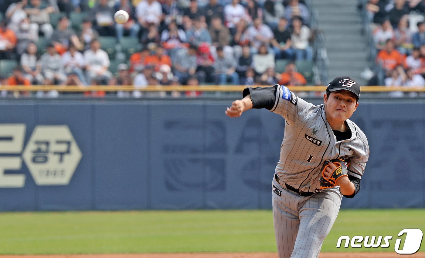 본문 이미지 - 한화 투수 문동주. 2024.4.10/뉴스1 ⓒ News1 장수영 기자