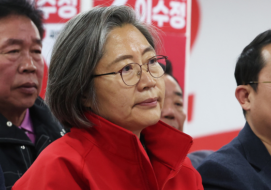 "이재명 두 아들 군면제" 허위 글로 벌금 300만원, 이수정 항소