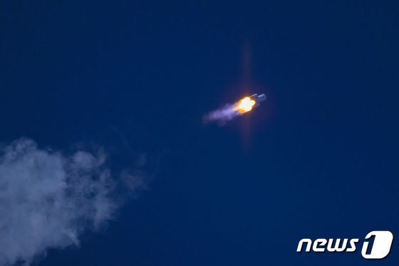 [사진] 달 향해 날아 가는 러시아 중수송 앙가라-A5 로켓
