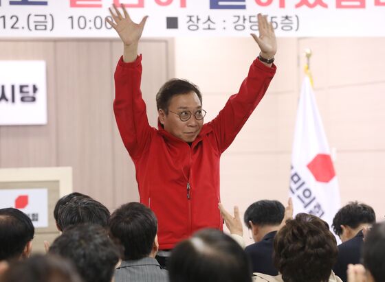 정연욱 "장예찬 복당, 수영구 주민 모독"…장 "묵묵히 대선 기여"