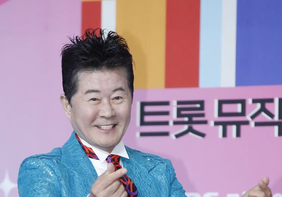 태진아, 전한길 콘서트 출연 안 한다 "섭외 때 일반 행사라고…명예훼손 고소"