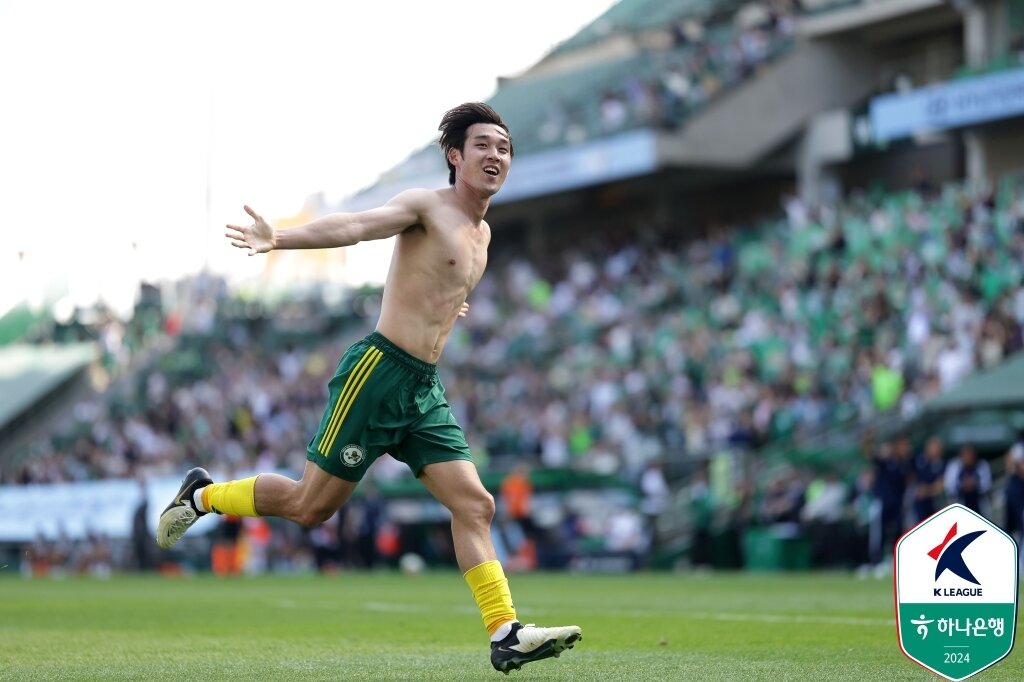 본문 이미지 -  결승골을 넣은 송민규&#40;한국프로축구연맹 제공&#41;