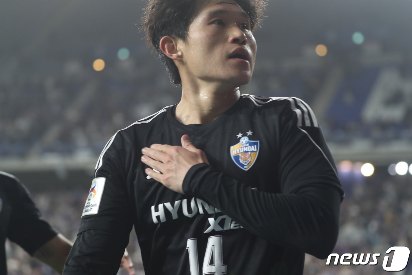 본문 이미지 - 울산HD에서 골을 넣고 기뻐하는 이동경2024.4.17/뉴스1 ⓒ News1 김지혜 기자