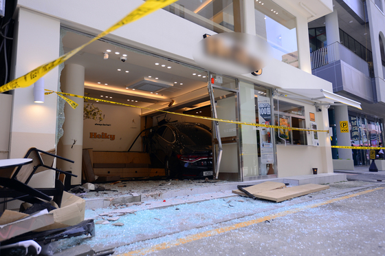 '1명 사망·9명 중상' 광주 카페 돌진사고 운전자 금고 2년 4개월